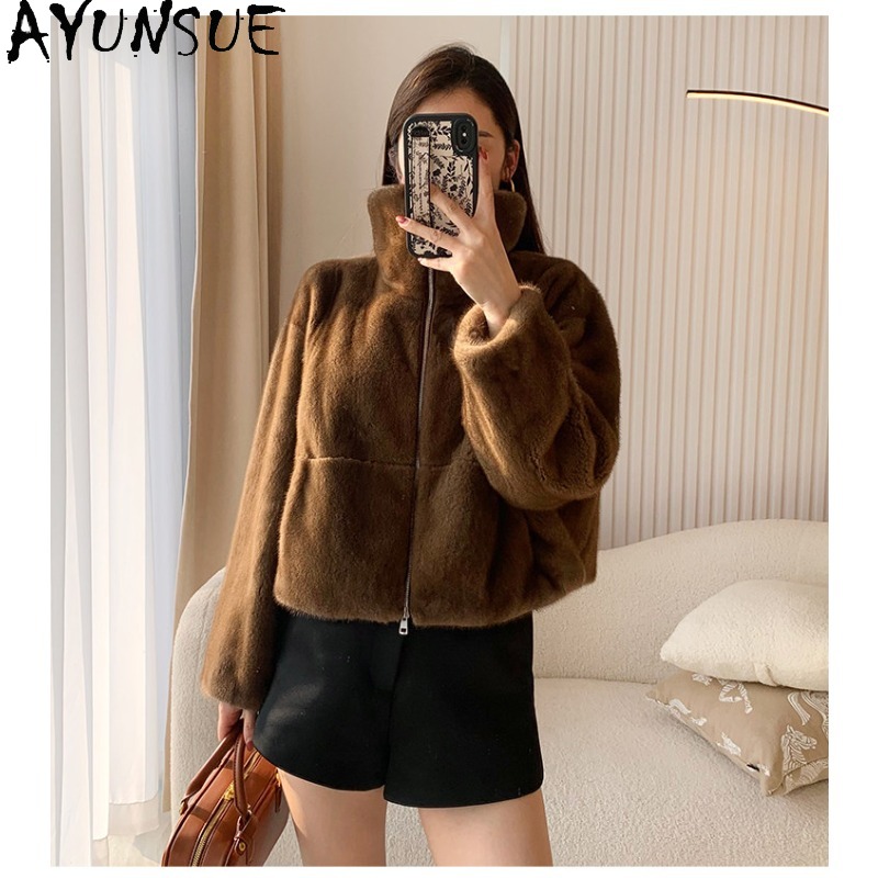 AYUNSUE Purple Label Velvet Wh - مراجعة Winter Clothing Label وسعره