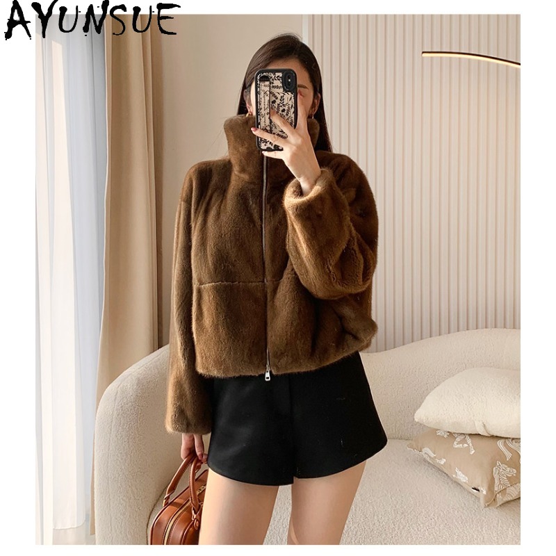 AYUNSUE Purple Label Velvet Wh - مراجعة Winter Clothing Label وسعره