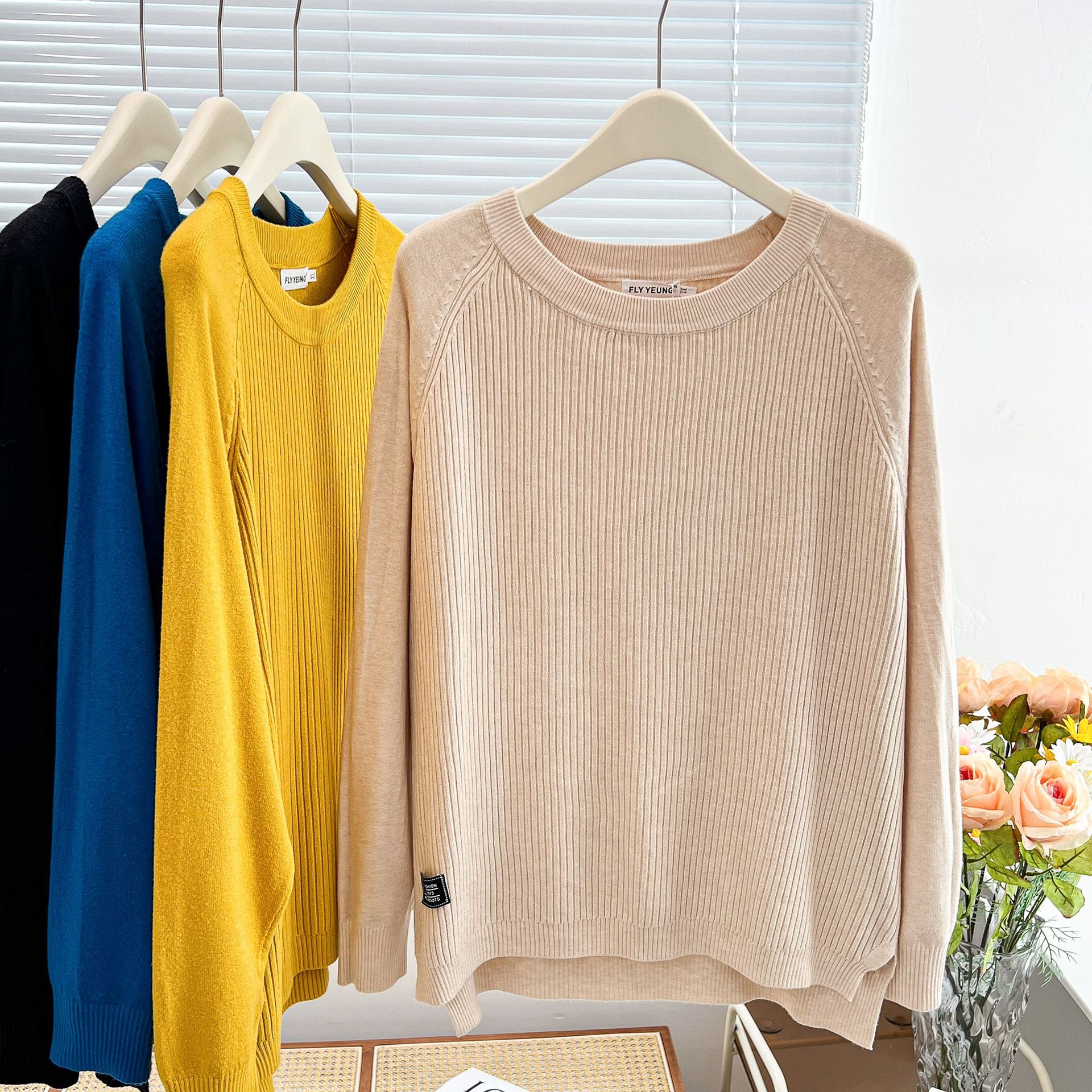 Women's Simple Label Hem Slit  - مراجعة Winter Clothing Label وسعره