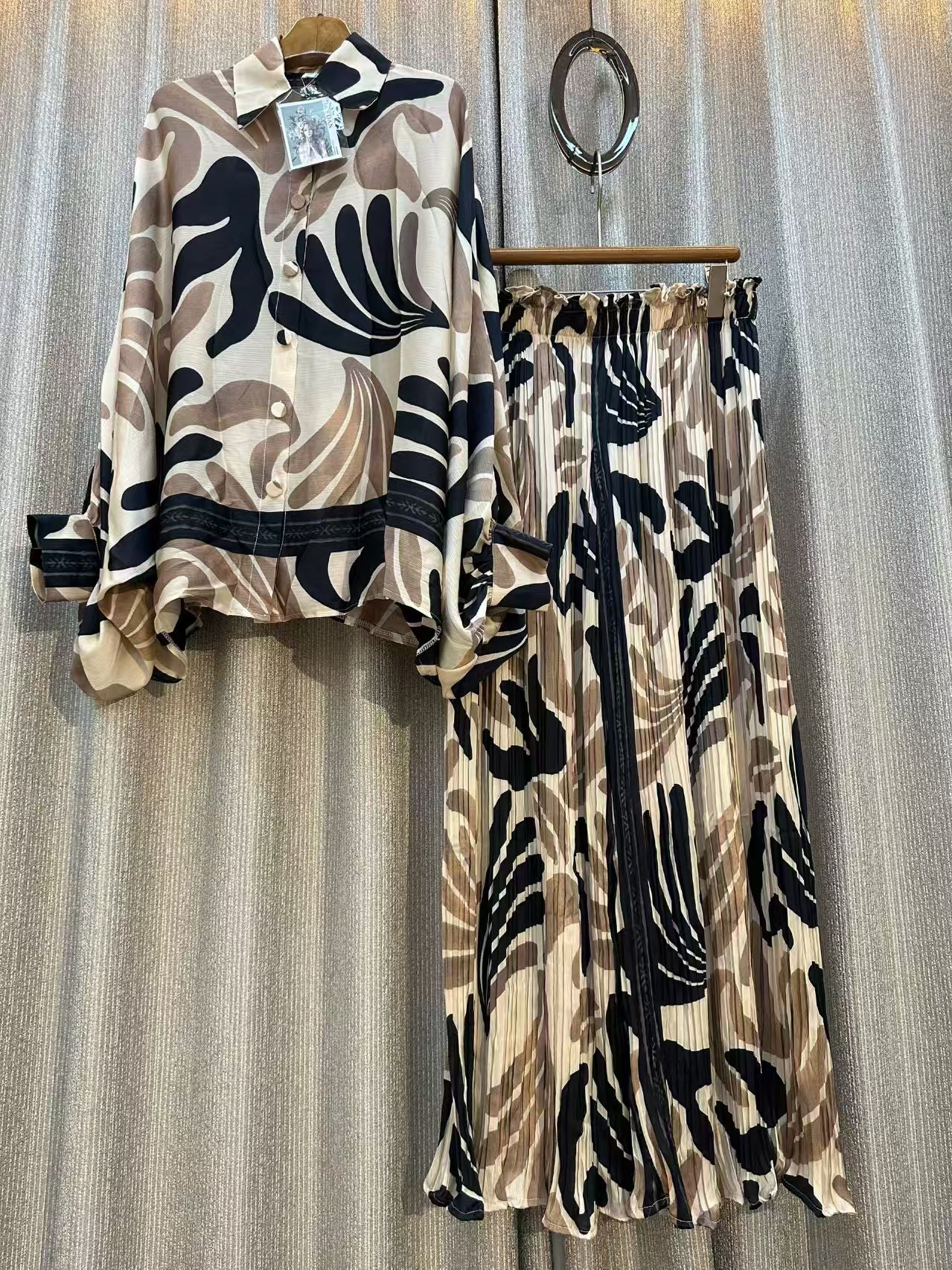 Autumn Gray Floral Two Piece S - مراجعة Winter Clothing Outfits وسعره